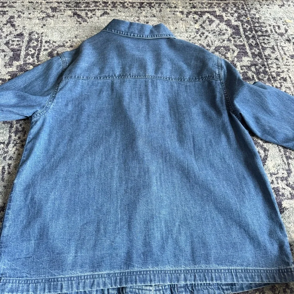 Bobbie Brooks Boho Chic Embroidered Florals Denim Shacket Size Large Whimsical - Picture 8 of 12